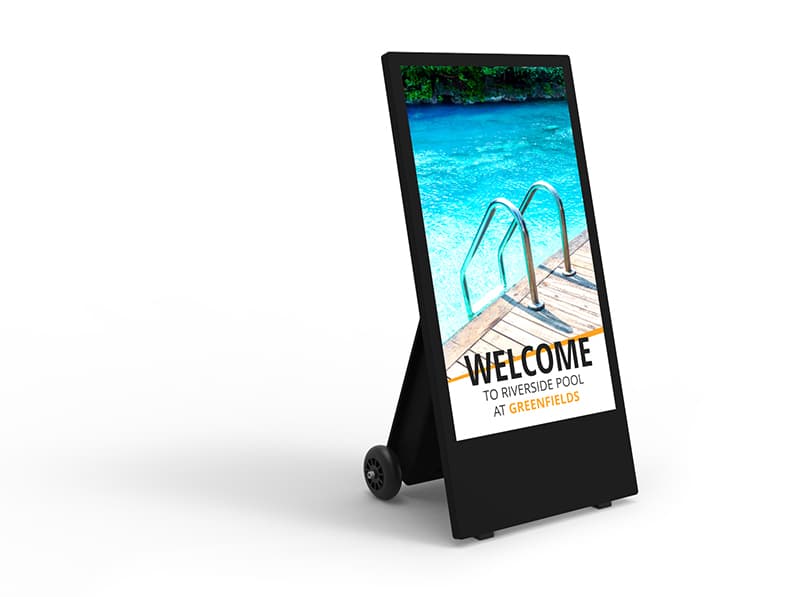 Stand publicitar A-Board Digital Outdoor 43” ALSEE cu baterie, 1500 cd/m², Android 14, IP65, rezistent la temperaturi ri