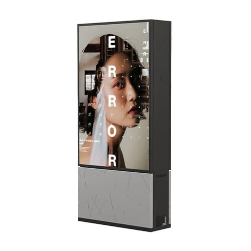 Totem LCD vertical outdoor 4K 55″ — 2000–4000 nits