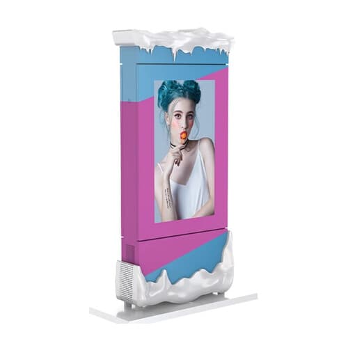 Totem LCD outdoor cu carcasă design „Ice" — 4K UHD, comercial